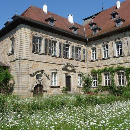 Отель Ferienzimmer Im Schloss Burgpreppach Экстерьер фото