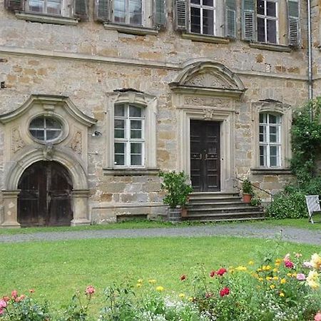 Отель Ferienzimmer Im Schloss Burgpreppach Экстерьер фото